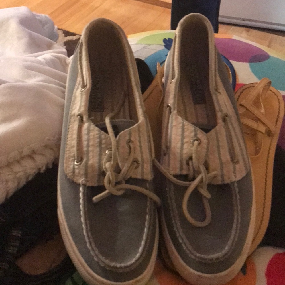 Sperrys light blue with pink accents